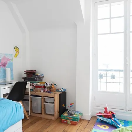 아파트 Bright Apartment- Balcony Near The Eiffel Tower 파리