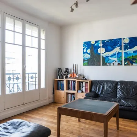 Bright Apartment- Balcony Near The Eiffel Tower