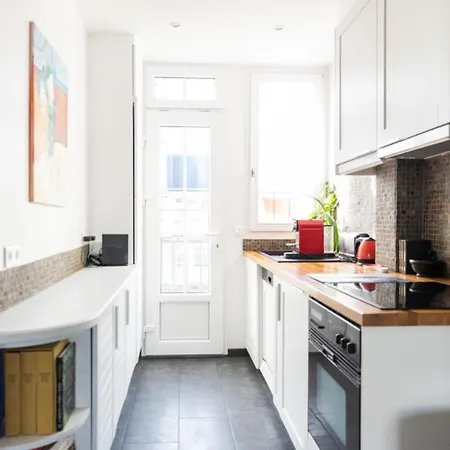 Bright Apartment- Balcony Near The Eiffel Tower *