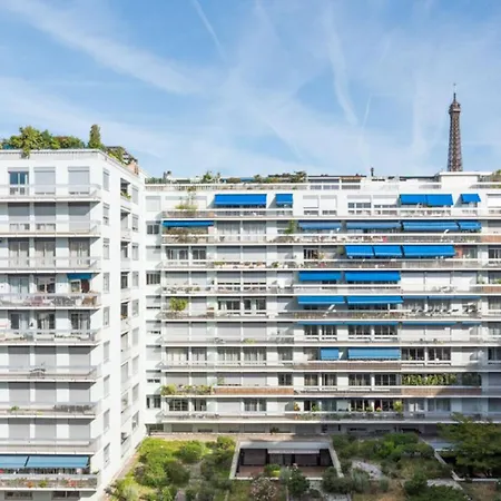 Bright Apartment- Balcony Near The Eiffel Tower 아파트 *